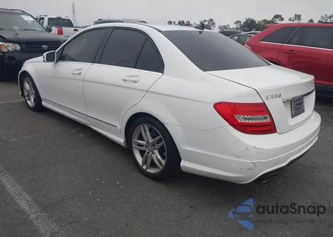 2014 Mercedes-Benz C 250 Sport from USA, damaged, VIN WDDGF4HB0EA963109